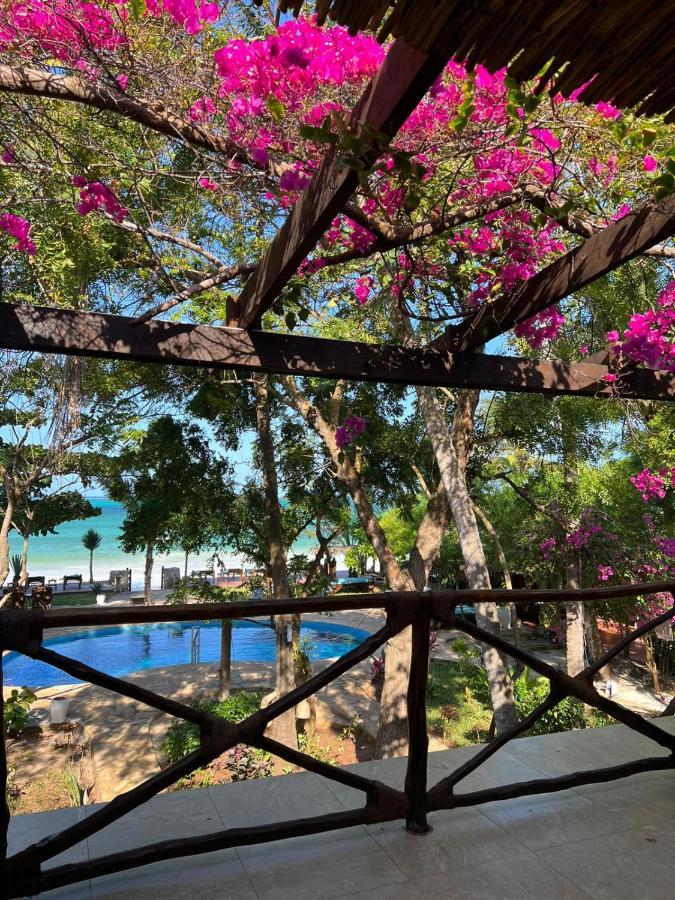 Stone Resort キウェンワ エクステリア 写真